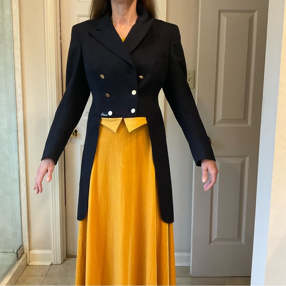 Pikeur Dressage Shadbelly Show Coat, Classic Tails, Brass Buttons, Navy, Sz M - Picture 3 of 15